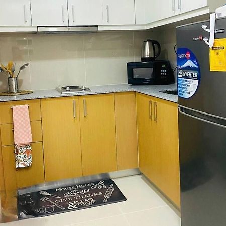 Cosy Executive 1 Bedroom Uptown Parksuites Ultra Fast Internet Manila Exterior photo